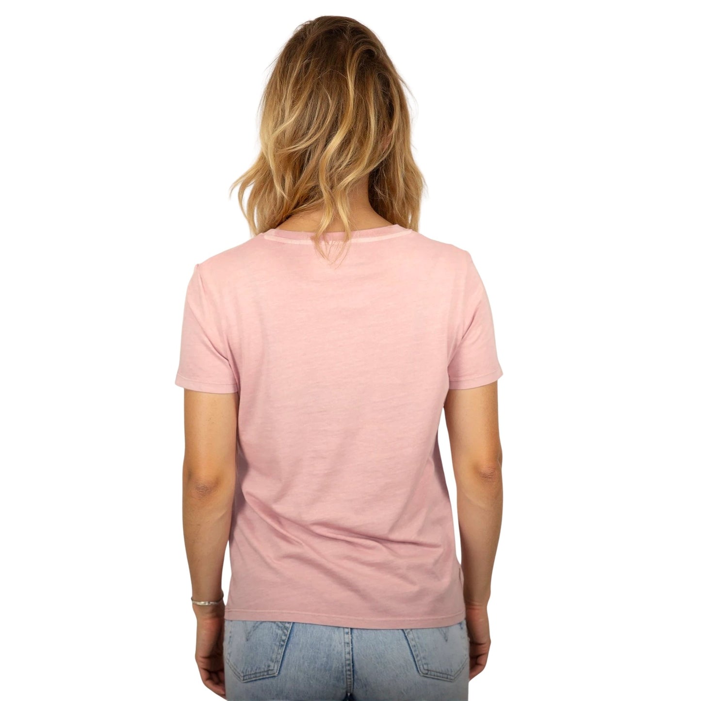 Tee-shirt femme en coton biologique rose pale vu de dos sur mannequin femme