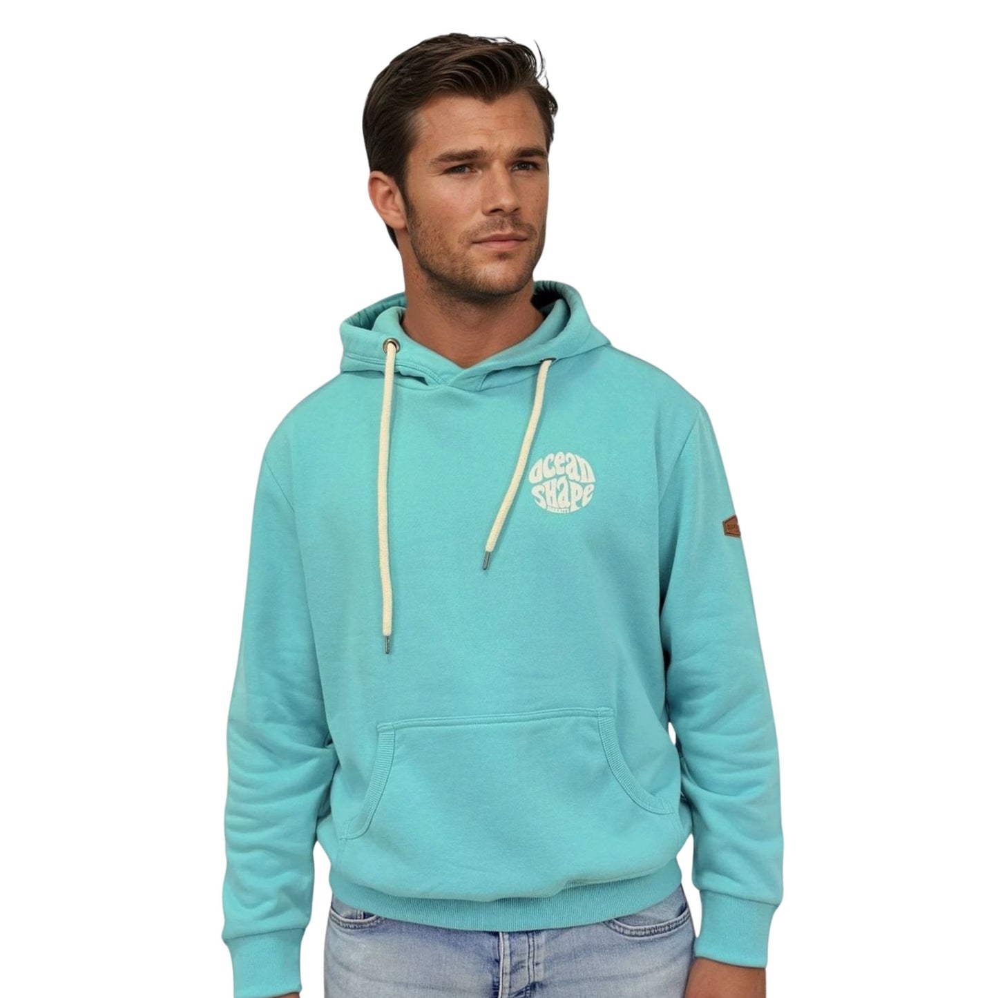 Sweat à capuche unisexe turquoise.
Petit logo bubble "Ocean Shape Biarritz" en encre gonflante blanche sur la poitrine gauche.
Vu de face sur mannequin homme.