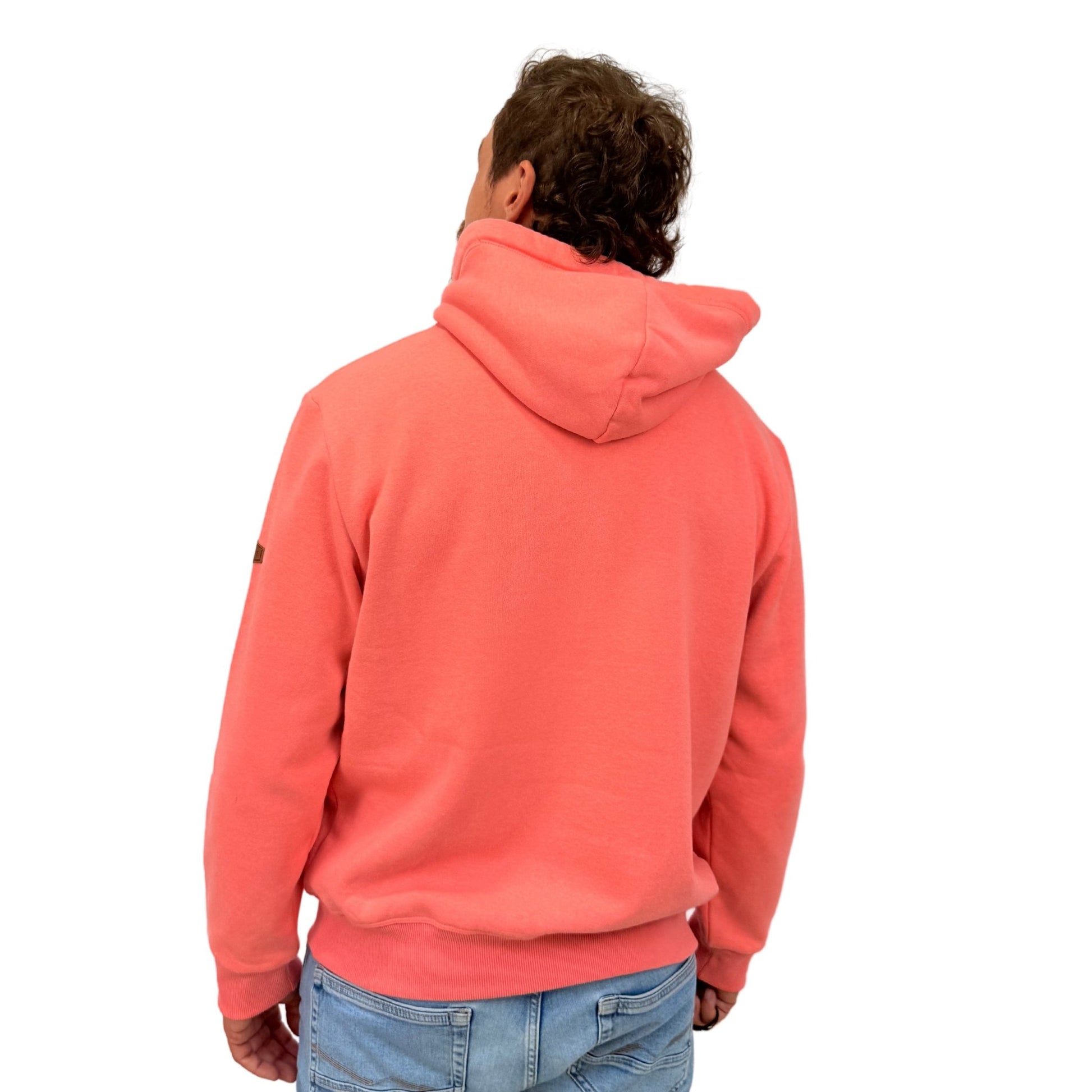 sweat à capuche ocean shape en coton biologique corail, vu de dos sur mannequin homme