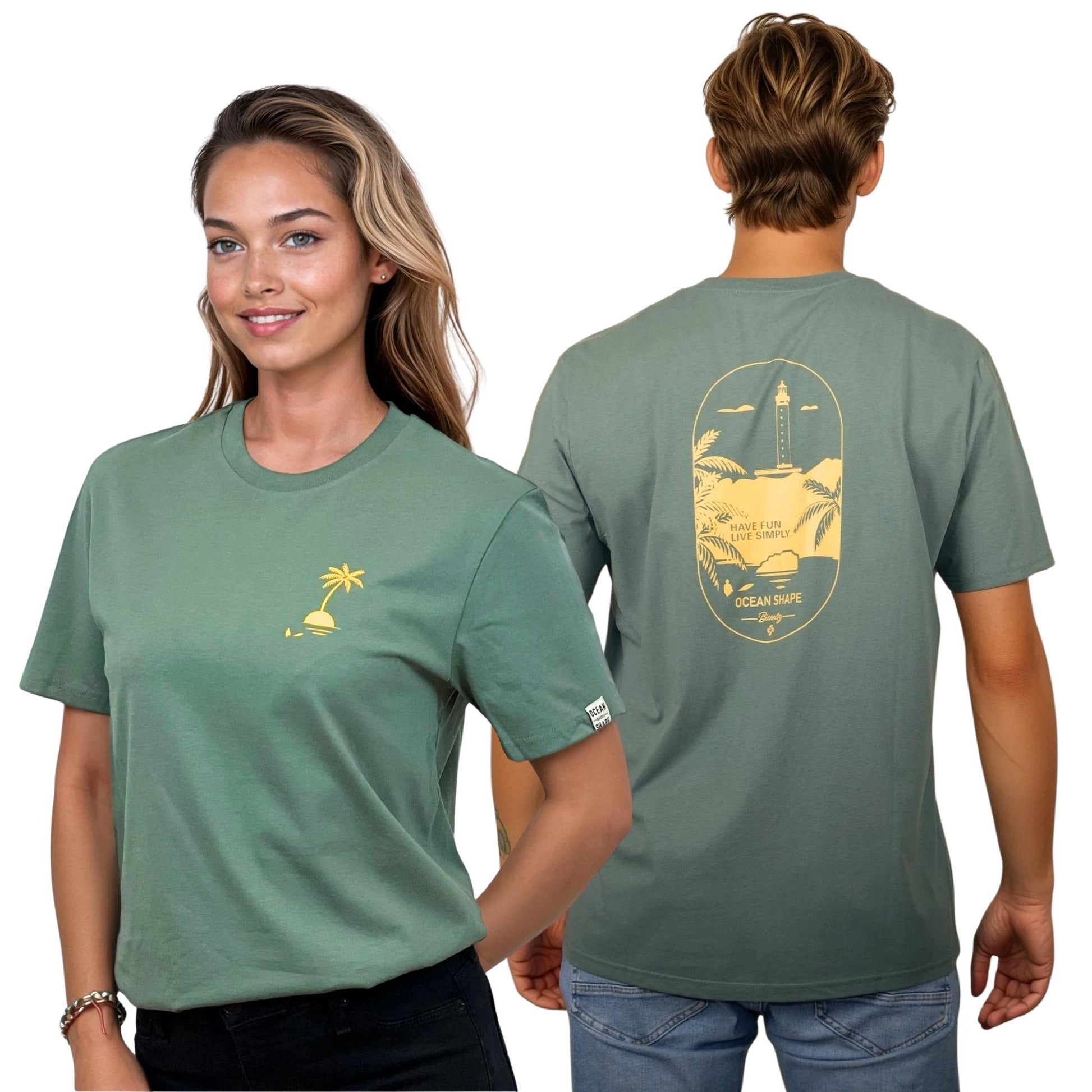 T-shirt unisexe vert sauge en coton biologique.
Devant : petit dessin palmier sur île en jaune sur la poitrine gauche.
Dos : grand dessin phare de Biarritz jaune.
Vu de face sur mannequin femme et de dos sur mannequin homme.